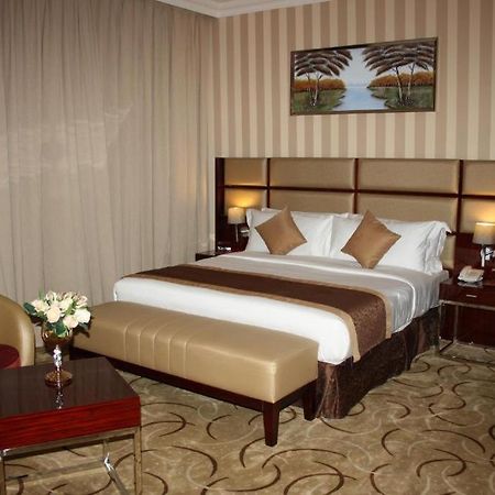 Al Azmi Hotel 115 Sharjah Luaran gambar
