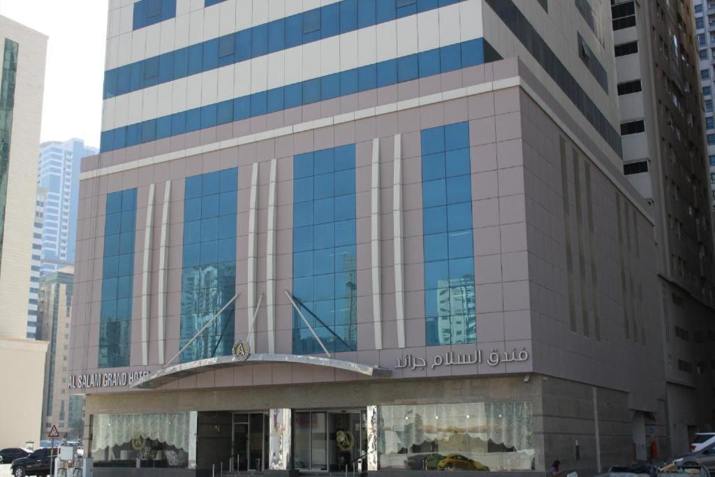Al Azmi Hotel 115 Sharjah Luaran gambar