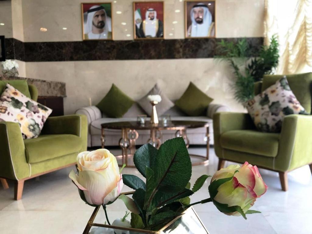 Al Azmi Hotel 115 Sharjah Luaran gambar